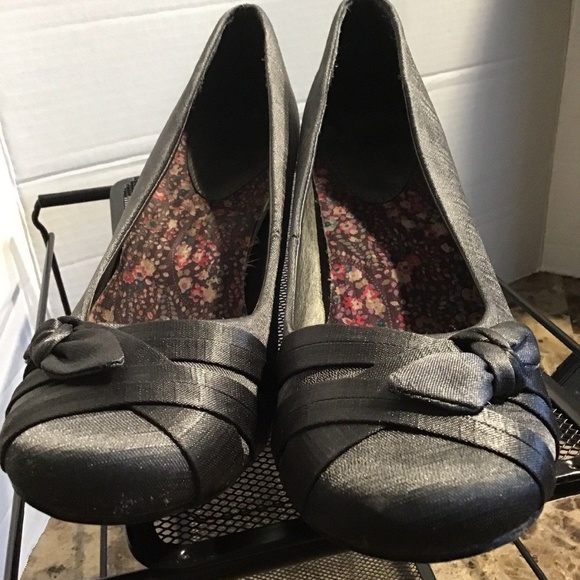 Jellypop Shoes - JELLYPOP ANGEL Knot Toe Kitten Pumps Sz 6.5 Gray
